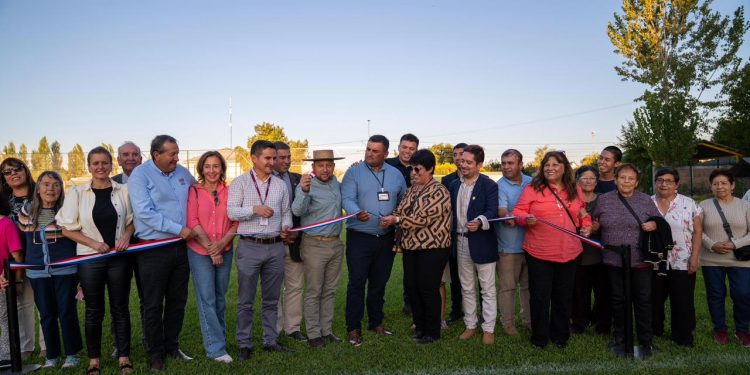 Gobierno del Maule inaugura cierre perimetral en Estadio Lo Valdivia de Sagrada Familia