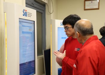 Estudiantes de la Universidad Autónoma apoyan a la comunidad en la Operación Renta 2026