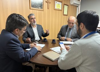 UCM y SLEP Los Cerezos avanzan en alianza estratégica para fortalecer la educación pública en la región