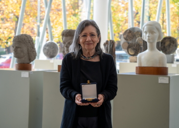 Escritora peruana Carmen Ollé recibió Premio Iberoamericano de Letras José Donoso