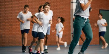 El papel esencial del deporte en la salud mental de niños y jóvenes