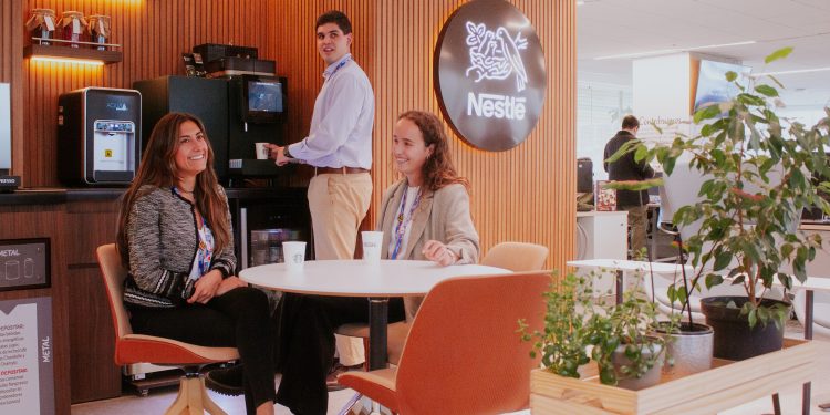 Nestlé Chile invita a jóvenes profesionales a postular a su programa Trainee