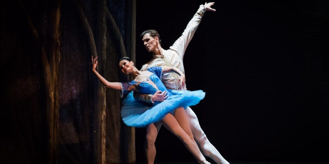 Moscow State Ballet trae “El Lago de los Cisnes” al Teatro Regional del Maule