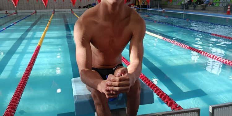 Para nadador maulino dirá presente en cita planetaria en Francia