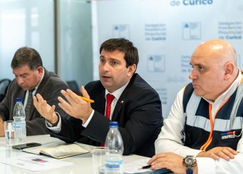 Delegado Prieto lidera coordinación preventiva ante riesgo de inundaciones en la cuenca del Mataquito