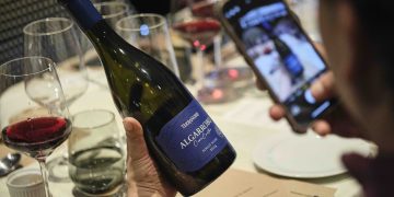 TerraNoble presenta Algarrobo Cero Cuatro en una noche marcada por el origen, la precisión y el encuentro