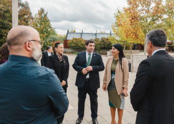 Ciencia, industria y academia se articulan en el Maule: Ministra de Ciencias y Delegado Prieto lideran encuentro clave en innovación 
