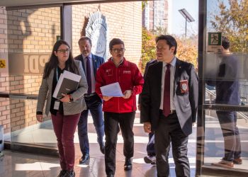 Director nacional de Junaeb denuncia en la PDI venta ilegal de sellos TNE 2026