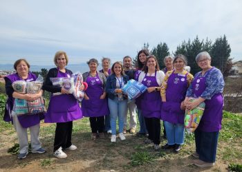 Arañitas Solidarias de Talca culmina campaña de dos meses y medio con entrega de 100 frazadas en Lirquén