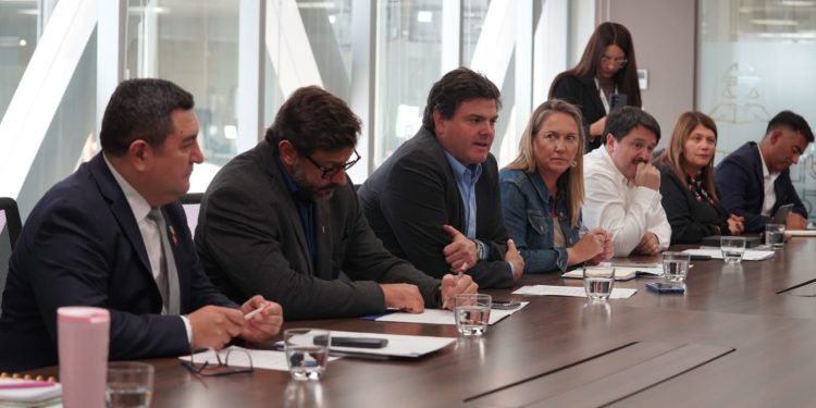 Alcalde de Pelarco solicitó a ministra de Desarrollo Social mejorar sistema medición y registro