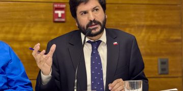 Iniciarán proceso de estudio y diseño de una nueva institucionalidad de la juventud