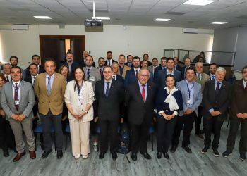 Ministro Campos encabeza jornada nacional de seremis con foco en riego, seguridad productiva y diversificación de mercados