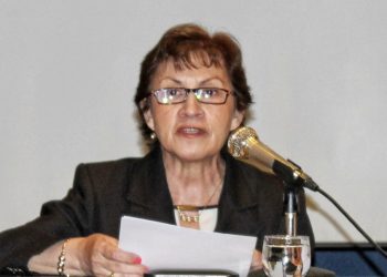 Maulina llega al Tribunal Nacional de Ética del Colegio de Periodistas