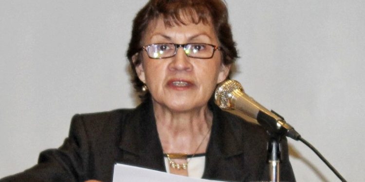 Maulina llega al Tribunal Nacional de Ética del Colegio de Periodistas