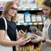El precio manda: chilenos se vuelven “infieles” a las marcas y cambian apenas ven una oferta
