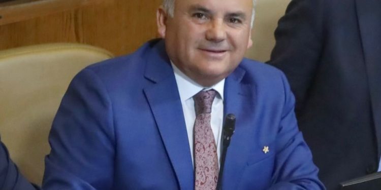 Diputado Ramírez alerta sobre crisis agrícola por fin de remolacha