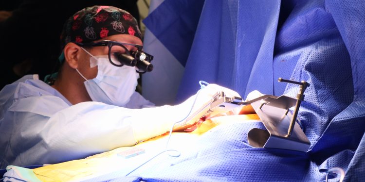 Hospital Regional de Talca incorpora tecnología que optimiza los tiempos de cirugías cardíacas complejas