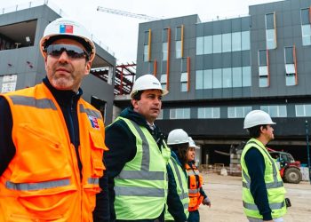 Delegado Prieto inspecciona avance del nuevo Hospital de Constitución y destaca impacto estratégico para la Red Maule