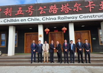 Diputado Guillermo Valdés lidera reunión con Embajada de China y CRCC por avance de obras en la ruta Talca–Chillán