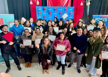 Sanjavierinas impulsarán sus propios negocios tras capacitarse junto al FOSIS en repostería y banquetería