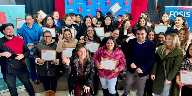 Sanjavierinas impulsarán sus propios negocios tras capacitarse junto al FOSIS en repostería y banquetería