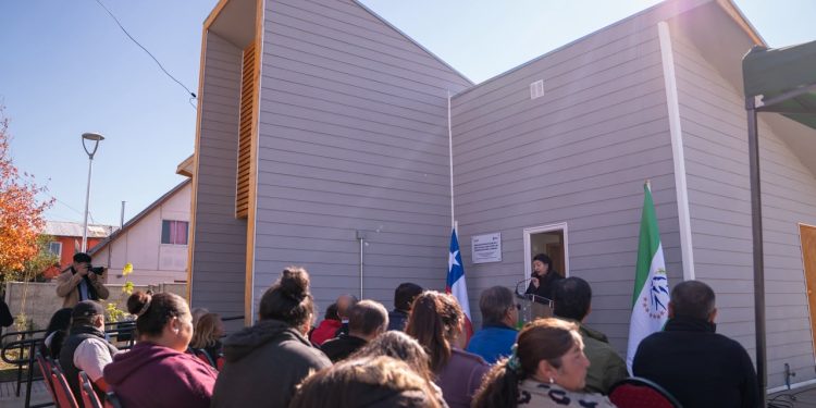 Gobierno del Maule inaugura sede social y multicancha para vecinos de Los Conquistadores en Longaví