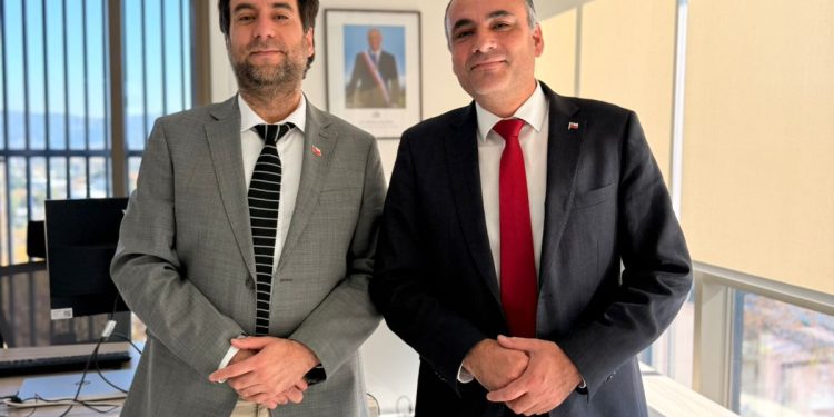 Avance histórico para Curepto: Ministerio de Vivienda y Municipalidad agilizan soluciones para el Comité Los Castaños