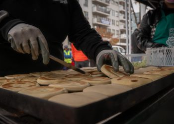Más de mil personas celebraron en Talca el Día de la Churrasca Callejera Talquina