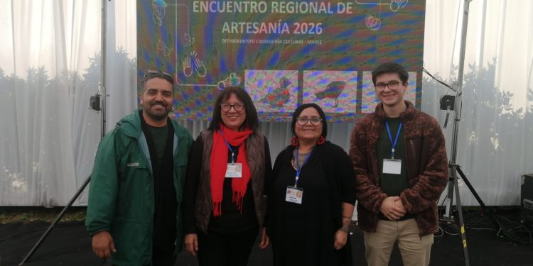 Artesanos pelarquinos comparten experiencias en encuentro regional