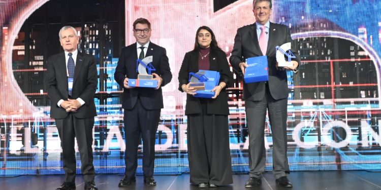 Brechas en infraestructura y propuestas para reactivar el crecimiento marcan 2° día de Semana de la Construcción 2026