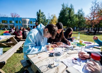 Invasión Cultural: Extensión UCM busca enriquecer la experiencia universitaria a través del programa Campus Cultura en Talca y Curicó