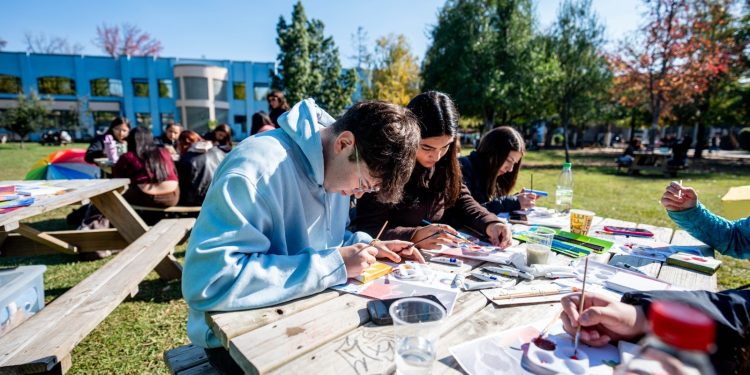 Invasión Cultural: Extensión UCM busca enriquecer la experiencia universitaria a través del programa Campus Cultura en Talca y Curicó