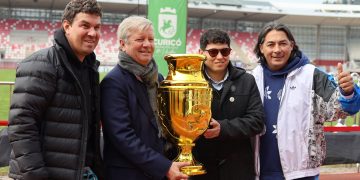 Tour de Copas 2026 reunió historia y pasión futbolera en el Estadio La Granja de Curicó