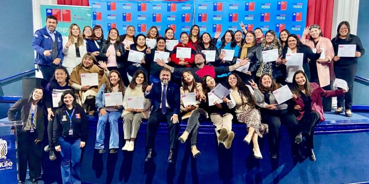 Apoyadas por el FOSIS mujeres jefas de hogar continúan fortaleciendo su autonomía laboral y económica