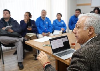 Servicio de Salud Maule y gremios regionales fortalecen coordinación ante ajuste presupuestario en salud