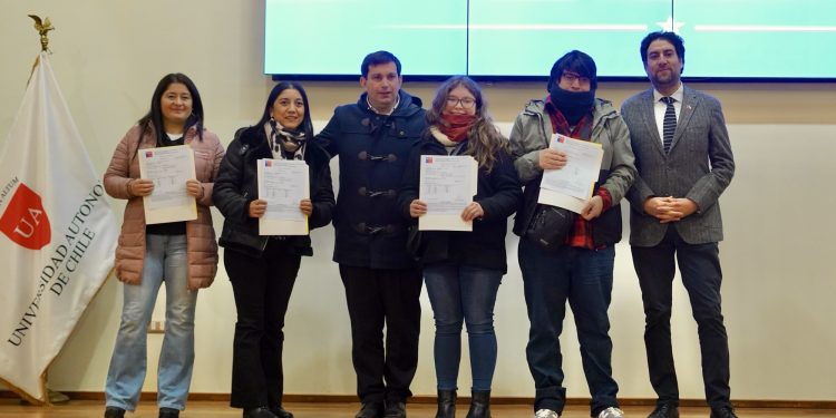 Gobierno inicia entrega de subsidios a 571 familias de sectores medios del Maule