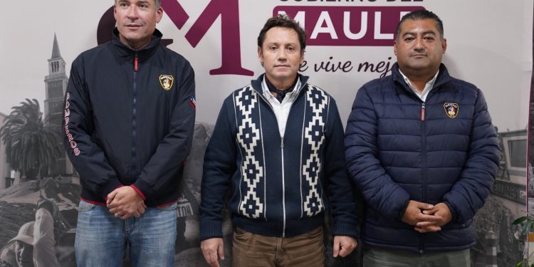 Gobierno del Maule reafirma apoyo y compromiso con Bomberos