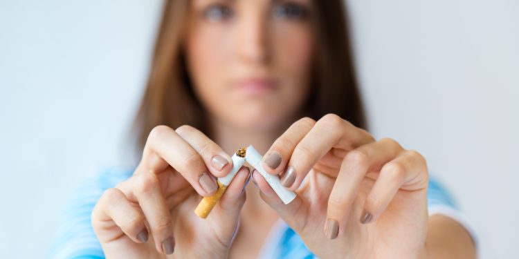 Hospital Regional advierte sobre daño silencioso del tabaco y llama a dejar de fumar antes del invierno