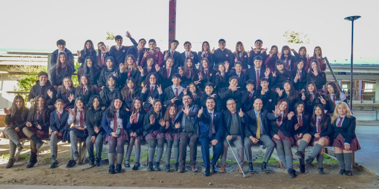Con masiva charla de uso responsable del móvil inicia el Plan Entornos Digitales Seguros en el Maule