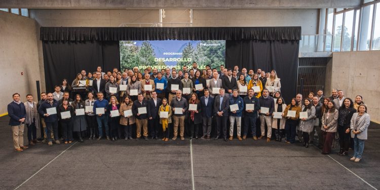 Proveedores locales participan en jornada  de fortalecimiento y colaboración junto a CMPC