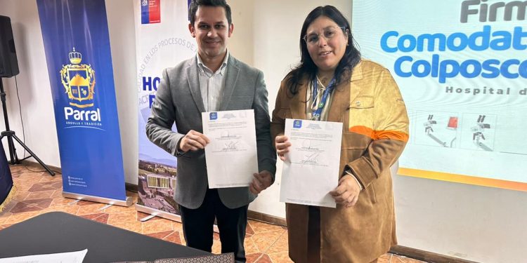 Municipalidad de Parral entrega moderno colposcopio al Hospital para fortalecer la detección precoz del cáncer cervicouterino