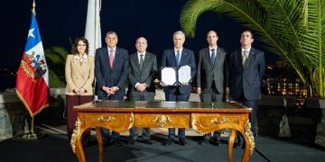 Presidente Kast firma proyectos para crear Registro Único de Vándalos e Incivilidades, fortalecer las finanzas pública y avanzar en el Plan Retorno