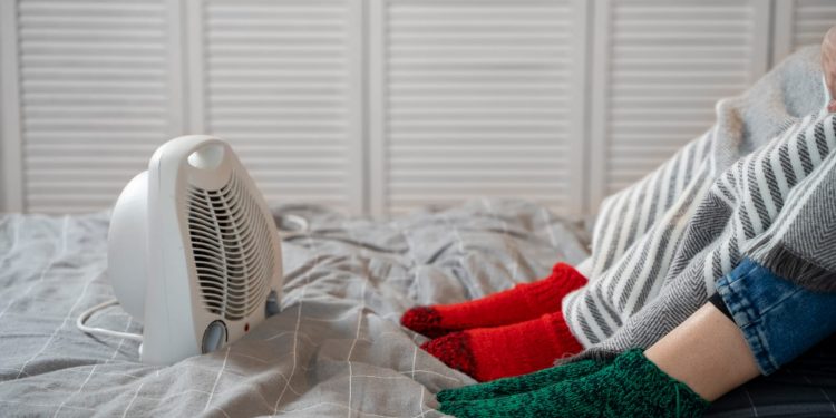 ¿Cómo calefaccionar el hogar este invierno? Servicio de Salud Maule entrega recomendaciones para proteger a las familias