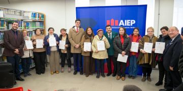 Más de 70 personas mayores reciben certificación tras participar en Taller de Inclusión Digital en Talca