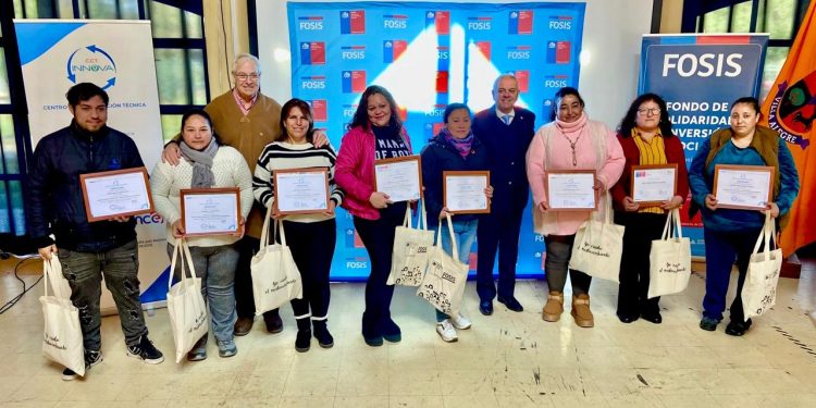 Jefas de hogar aprueban curso de banquetería para crear sus propios emprendimientos culinarios