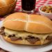 Un clásico que une historia y sabor: El martes es el Día del Barros Luco