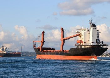 “Dark vessels”: el desafío de la pesca ilegal que impulsa nuevas tecnologías de vigilancia marítima