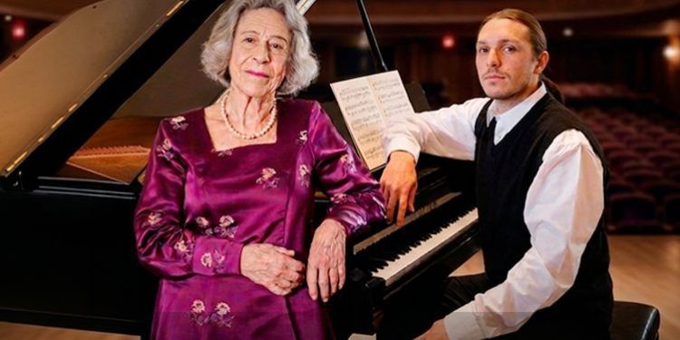 Piano y orquesta se reúnen en el tercer programa de temporada de la Orquesta Clásica del Maule