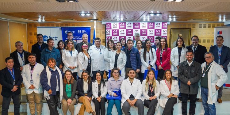 Nuevos especialistas se integran a la red asistencial del Maule gracias al programa Becas Maule financiado por el Gobierno Regional