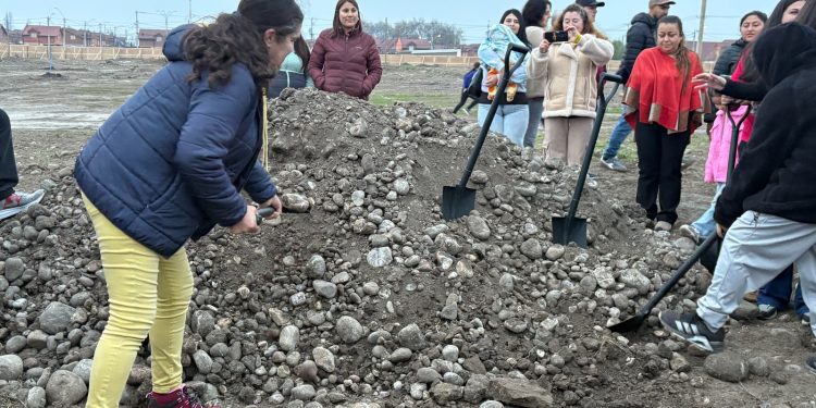 Colocan la primera piedra del complejo habitacional Valles de Molina VI
